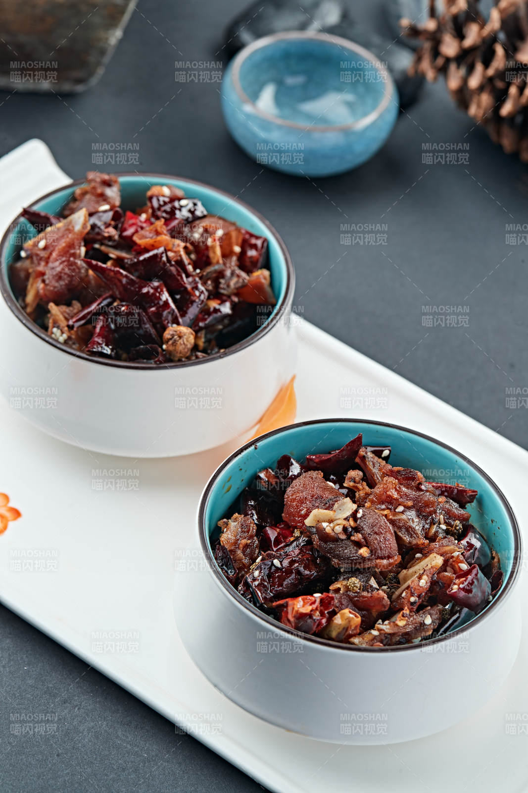 红油香辣腌兔丁