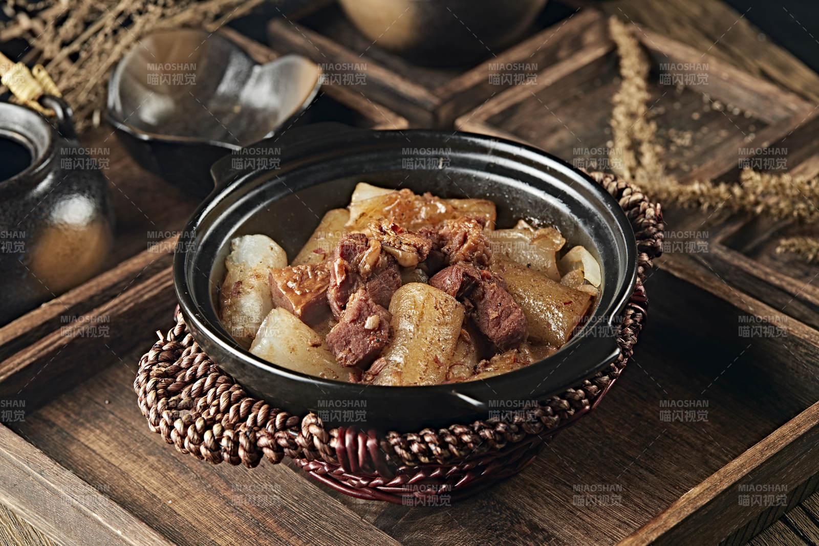 潮汕美食砂鍋牛腩煲腸粉