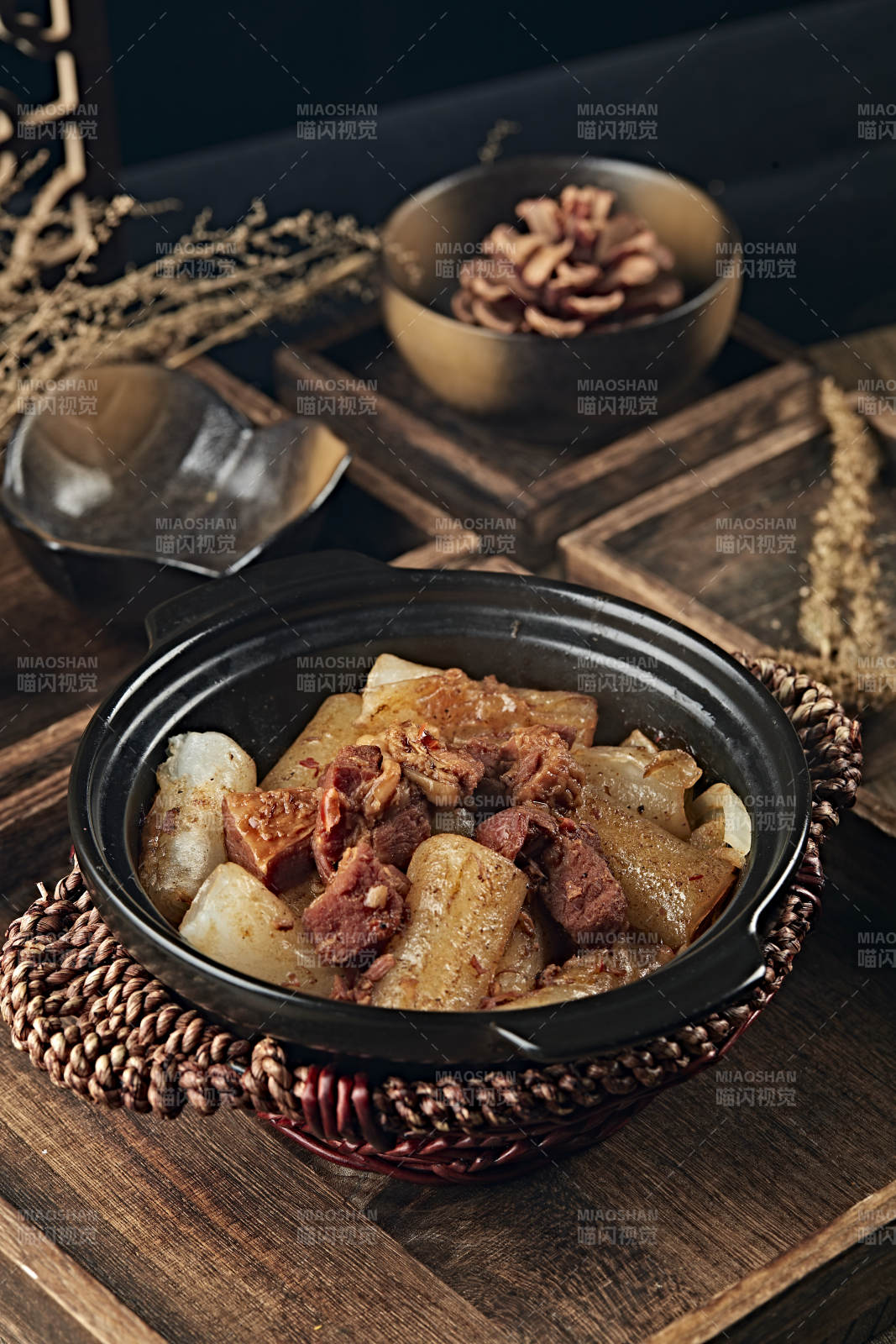 潮汕美食砂鍋牛腩煲腸粉