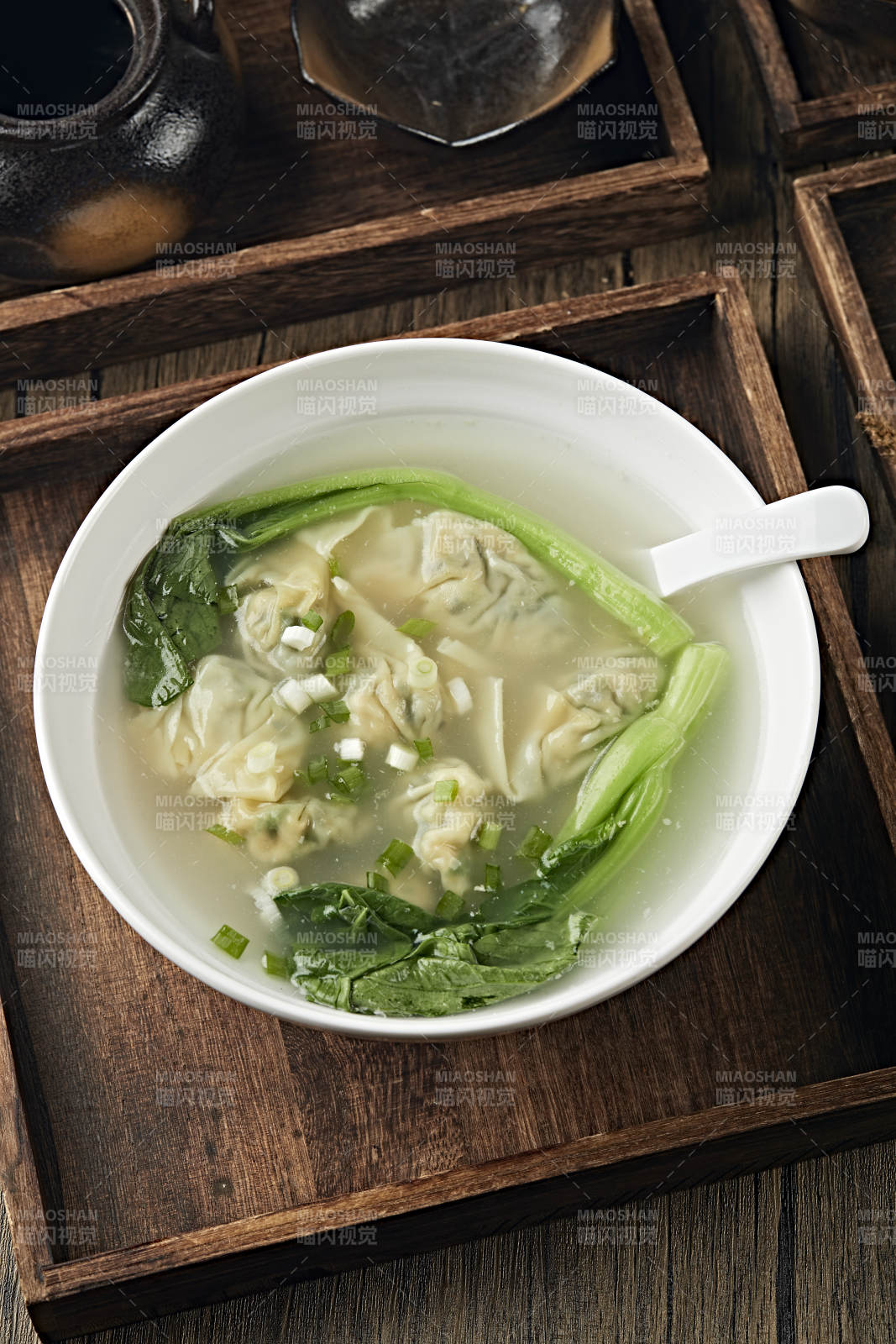 鮮雞湯豬肉青菜餡云吞