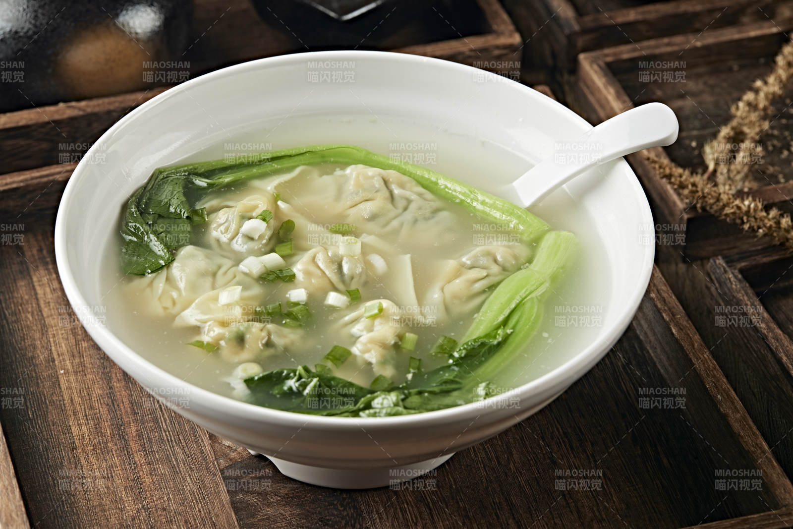 鮮雞湯豬肉青菜餡云吞