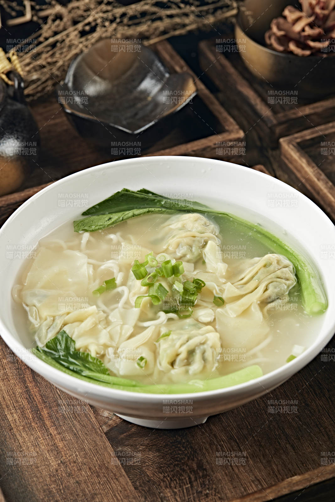 港式鸡汤云吞面