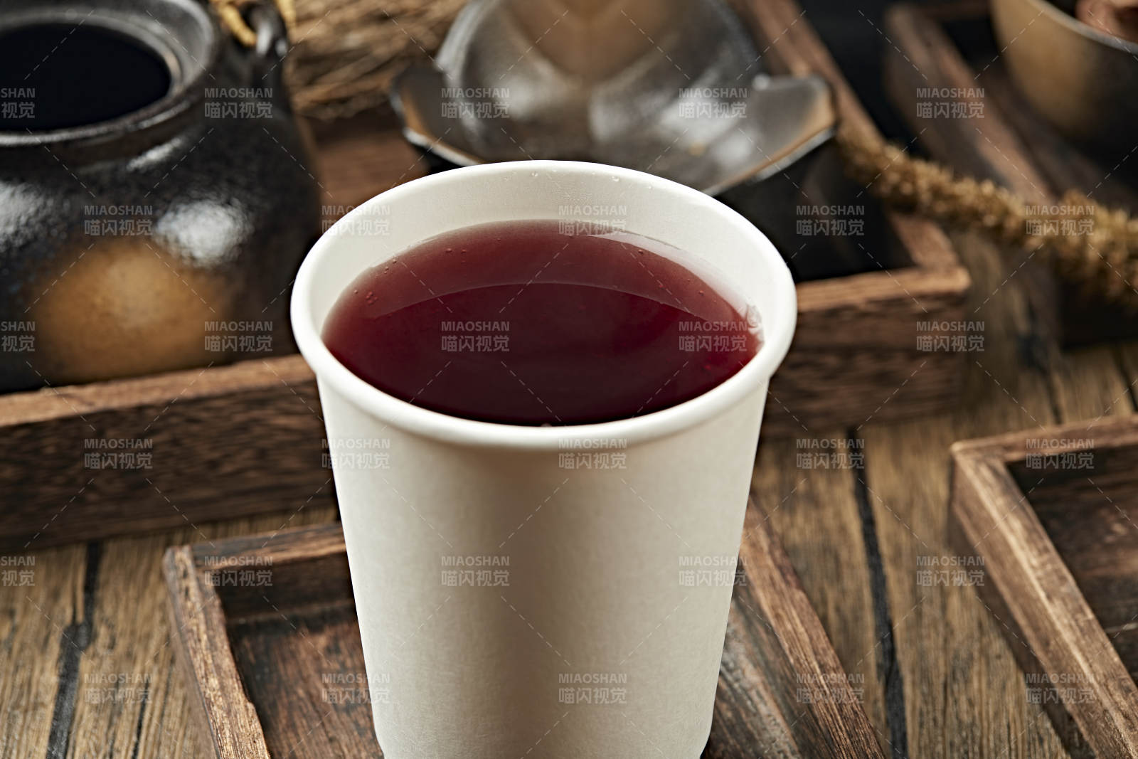 加热波尔多红酒