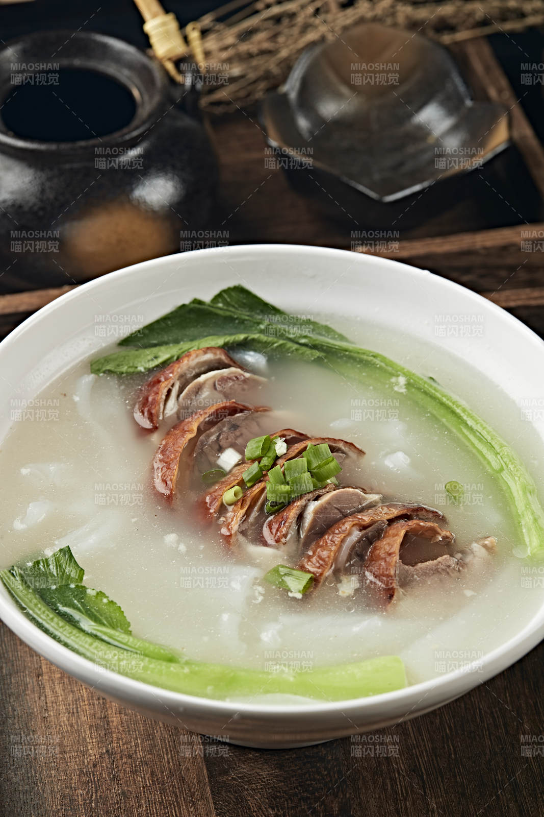 鲜鸡汤烧鹅煮肠粉