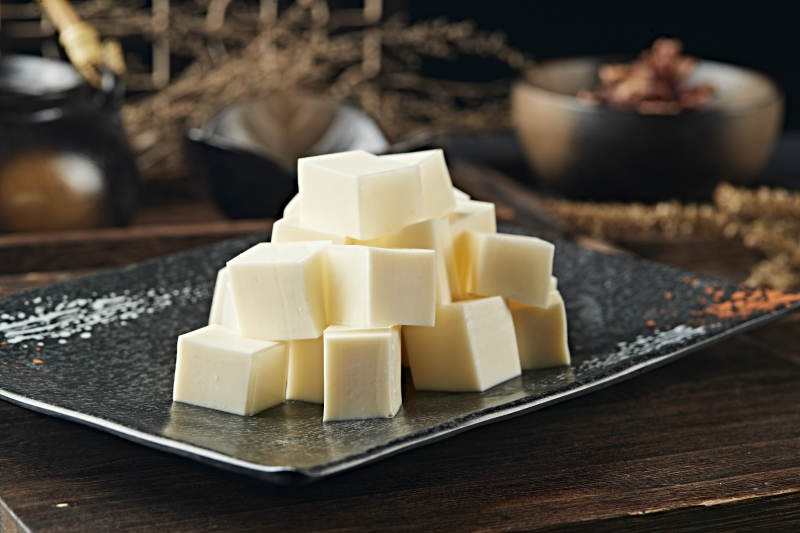 港式茶餐奶香杏仁豆腐