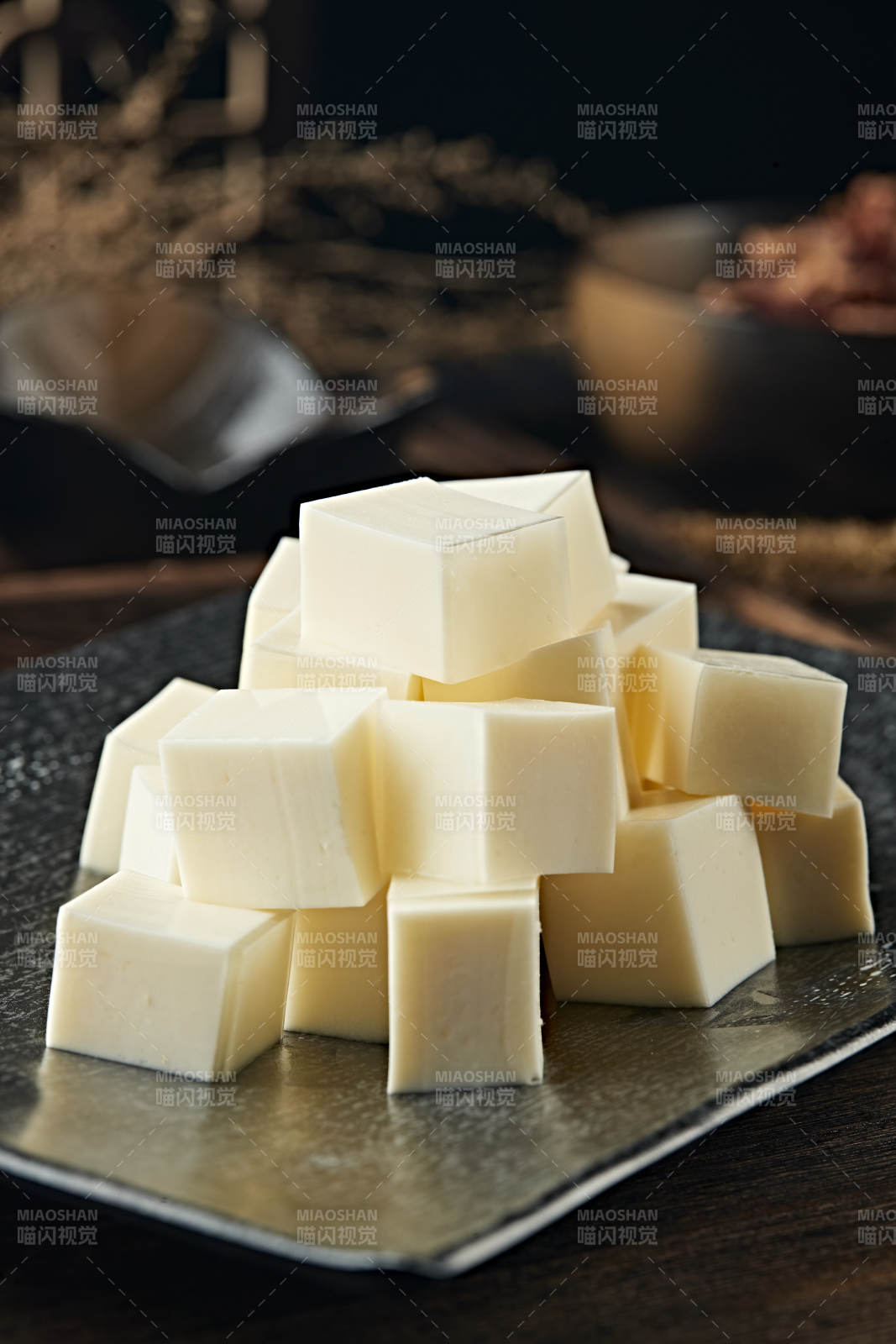 港式茶餐奶香杏仁豆腐