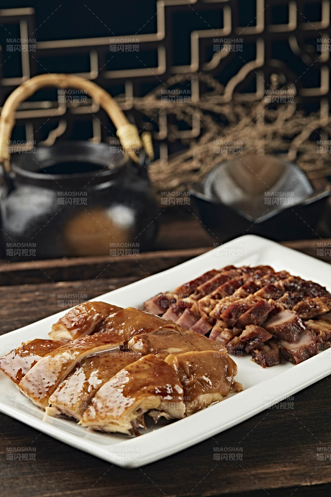 港式茶餐鹵水鴨叉燒肉雙拼