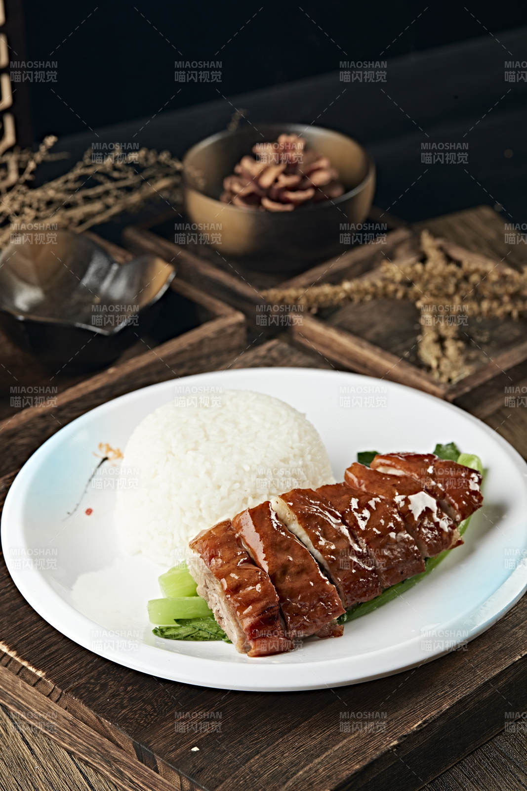 港式茶餐腊味烧鹅盖浇饭