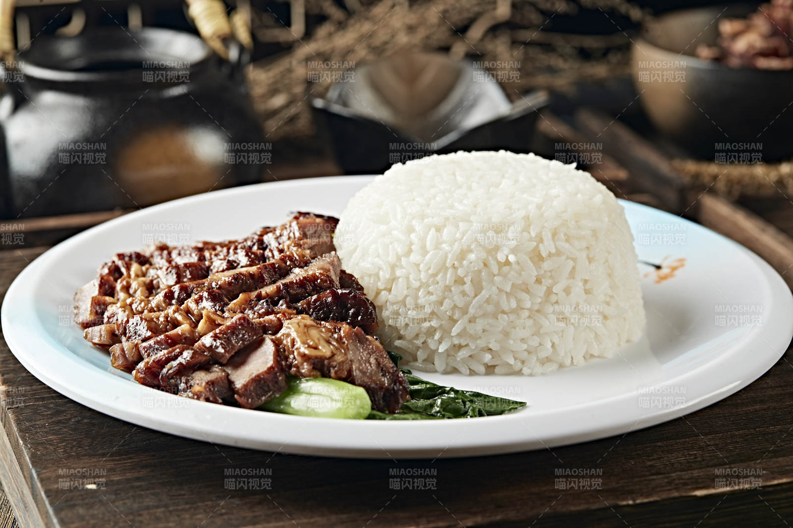 港式茶餐臘味叉燒肉蓋澆飯