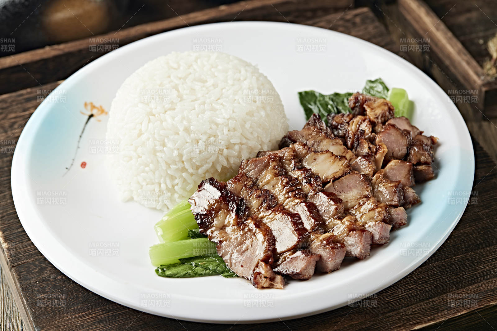 港式茶餐腊味叉烧肉盖浇饭