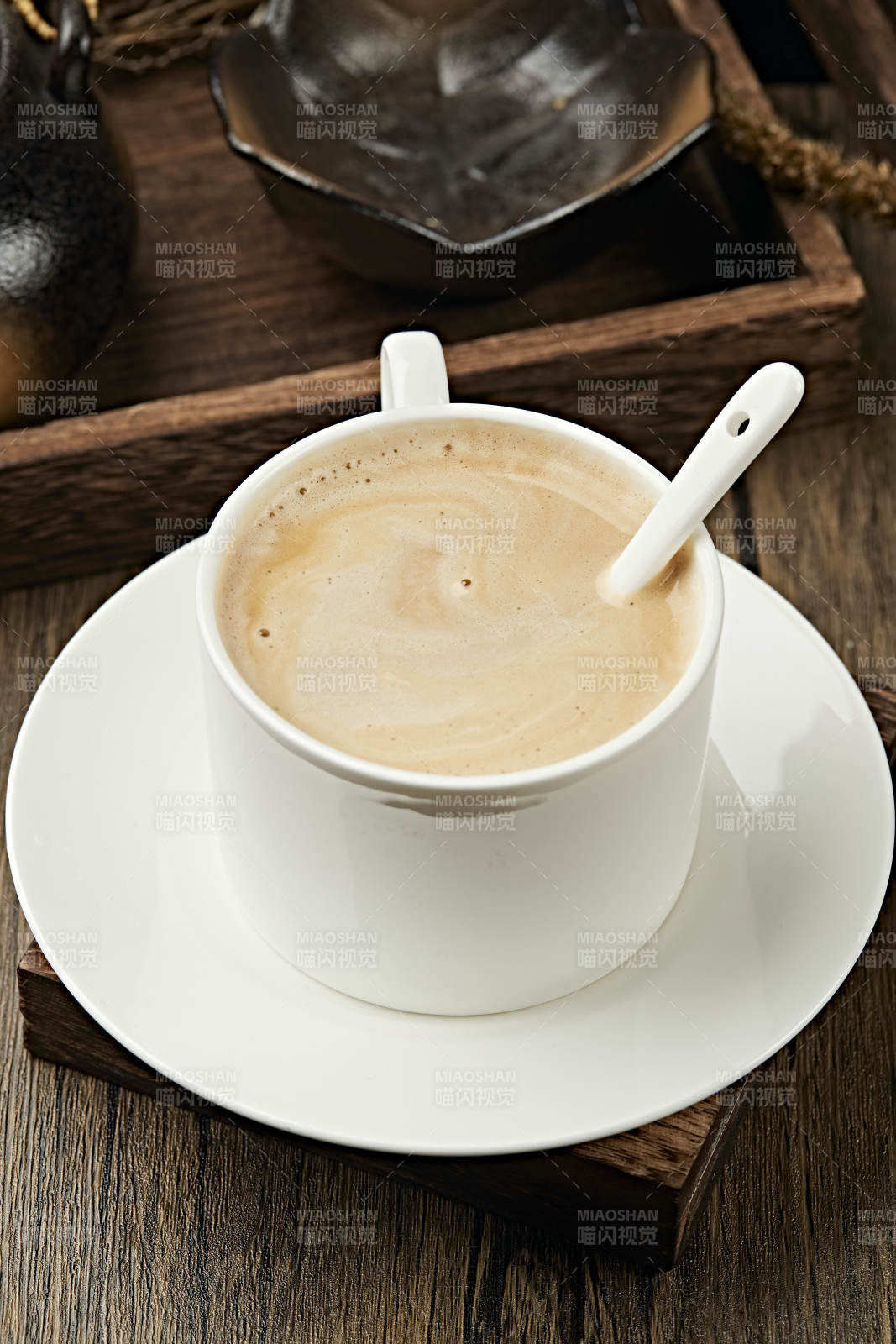 美式卡布奇诺咖啡