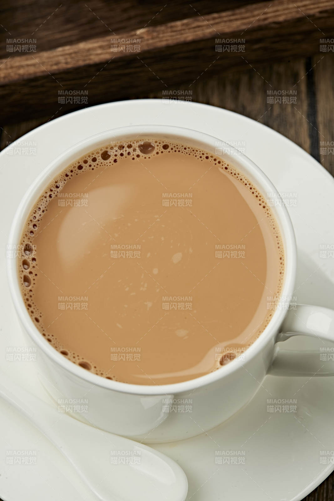 热冲泡牛奶咖啡