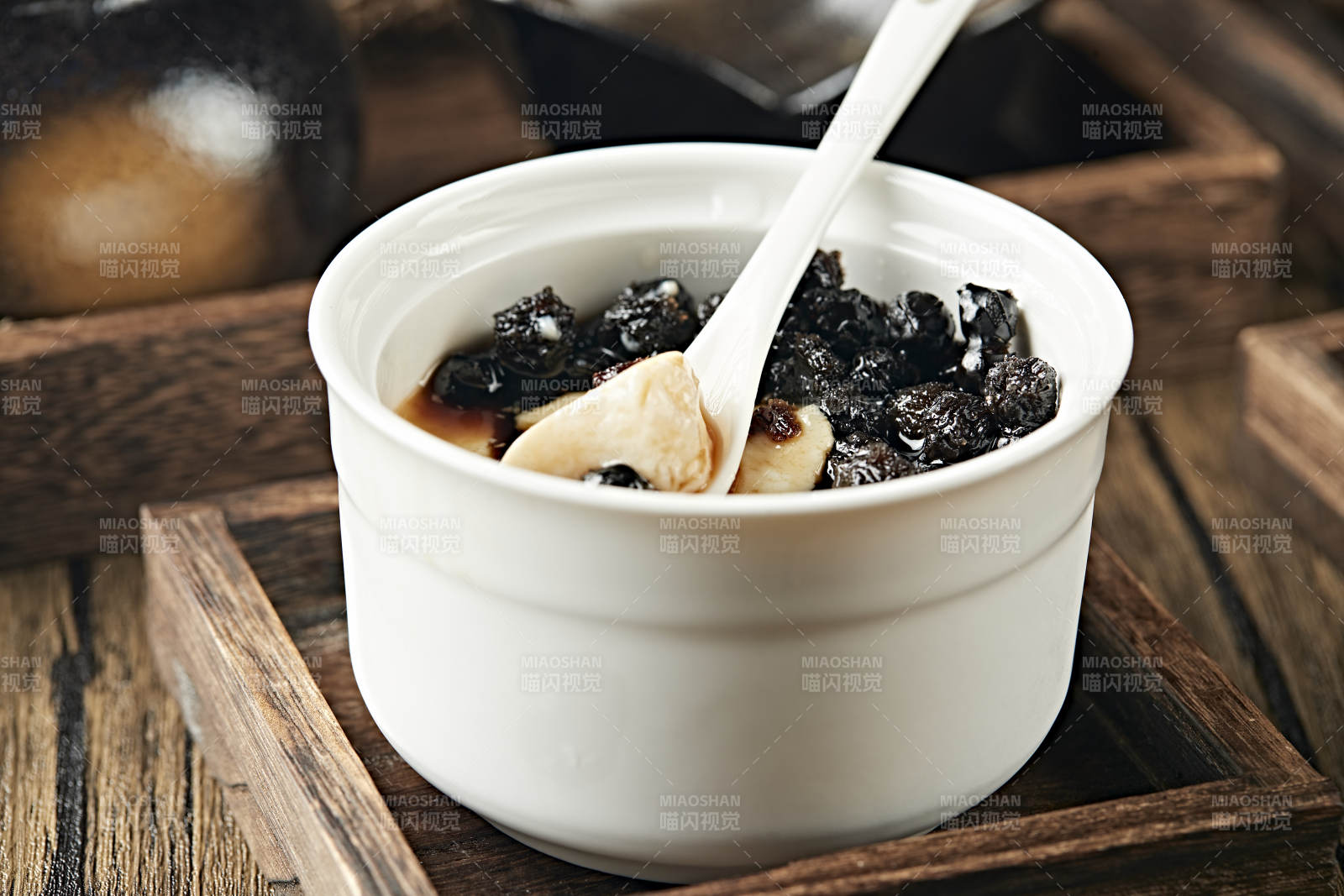 港式茶餐黑玉珍珠双皮奶