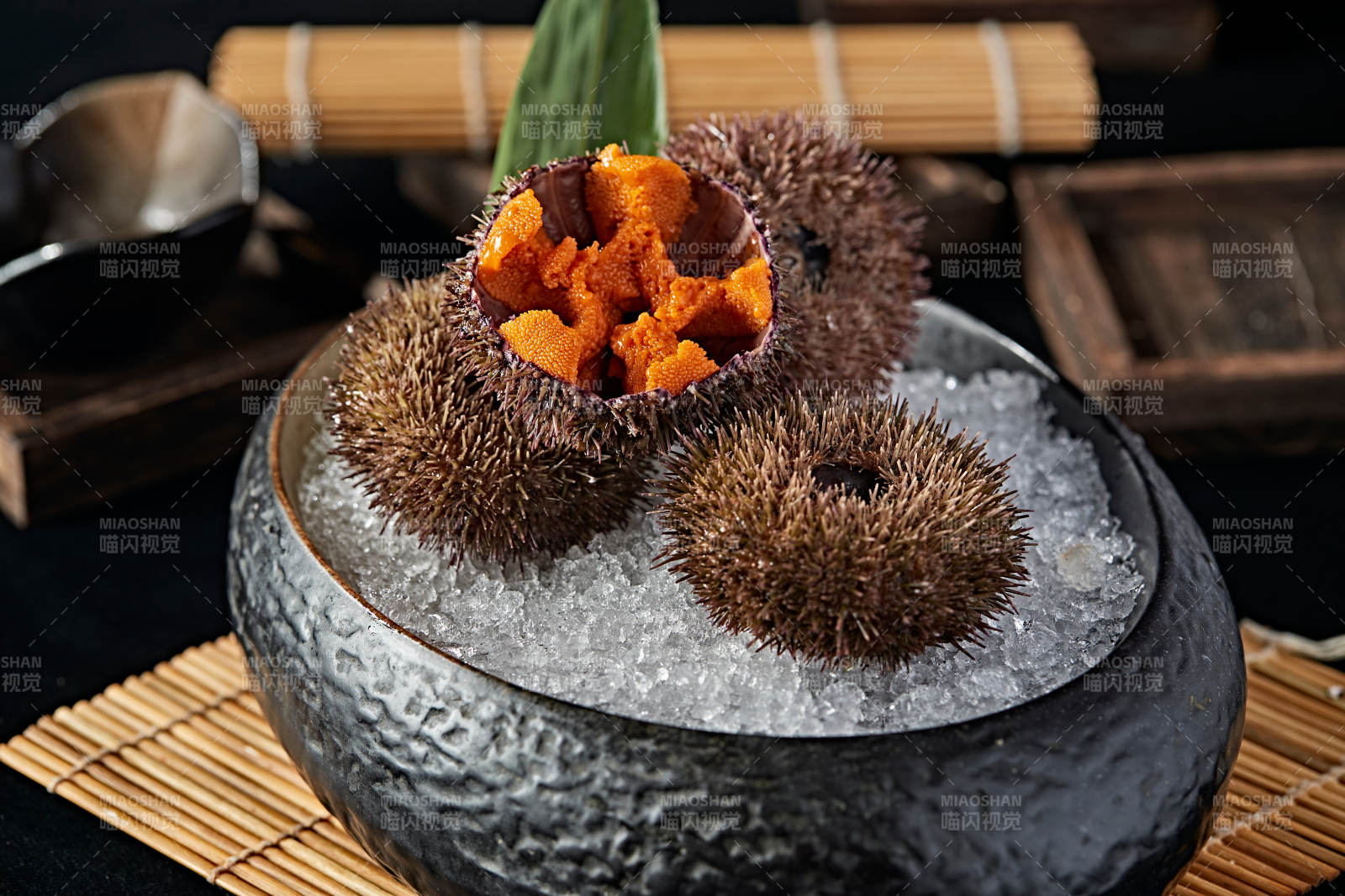 日料生鲜海胆刺身