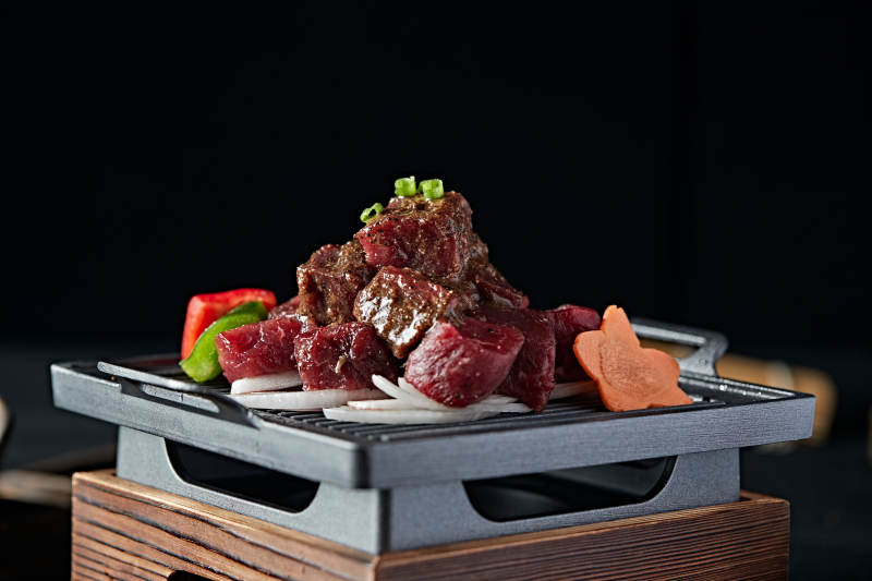 日料铁板神户牛仔粒