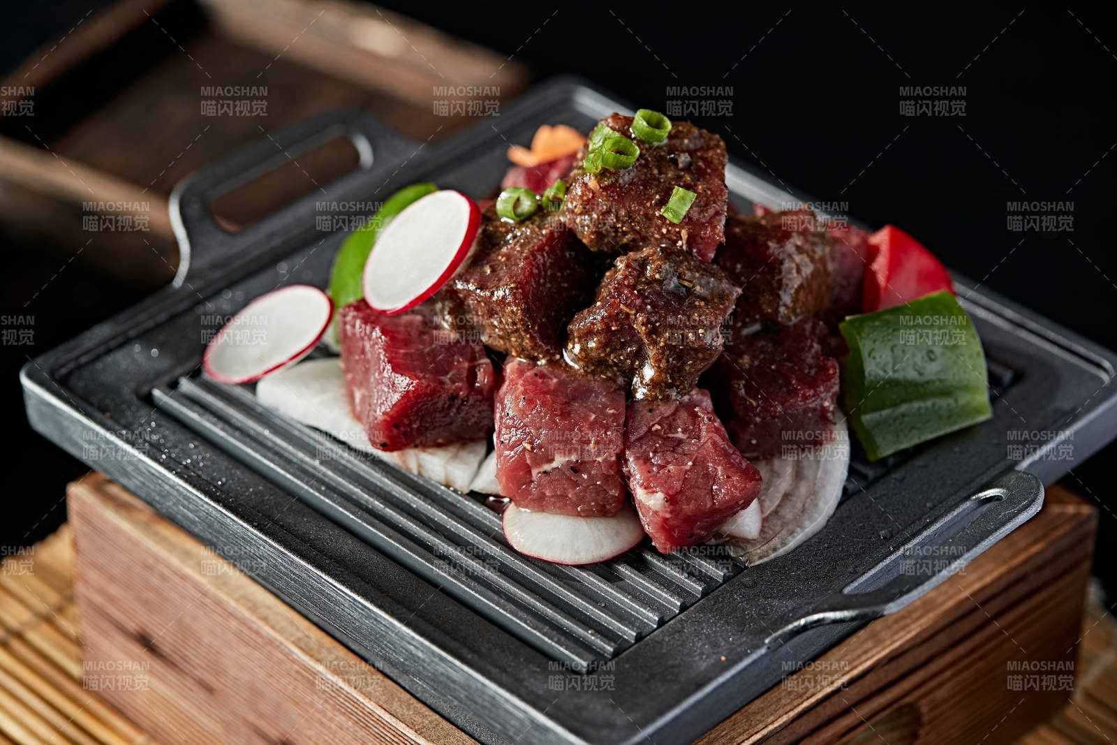 日料铁板神户牛仔粒