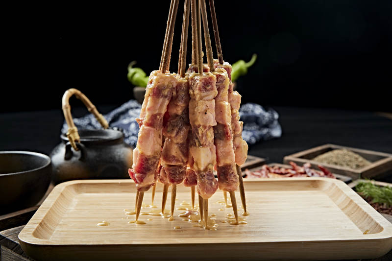 炭烤美味羊肉串