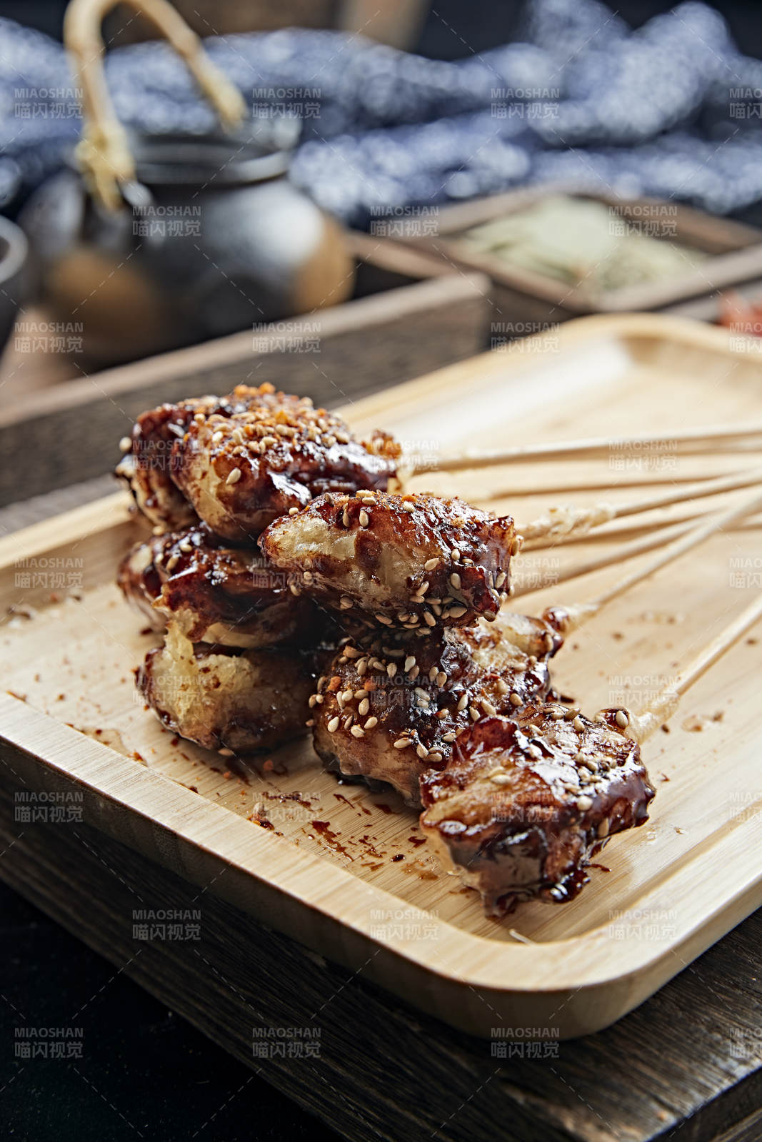 炭烤刷醬豆腐糕