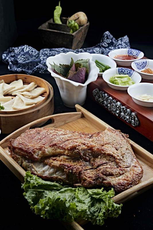 蒙古族炭烤羊排