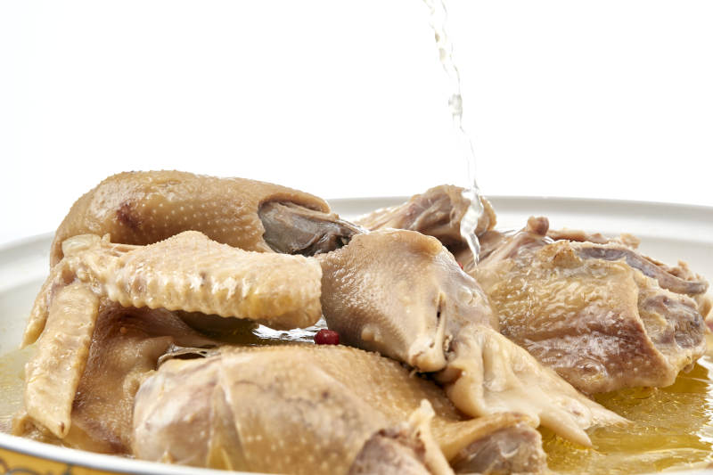 滋补枸杞红枣老鸡汤