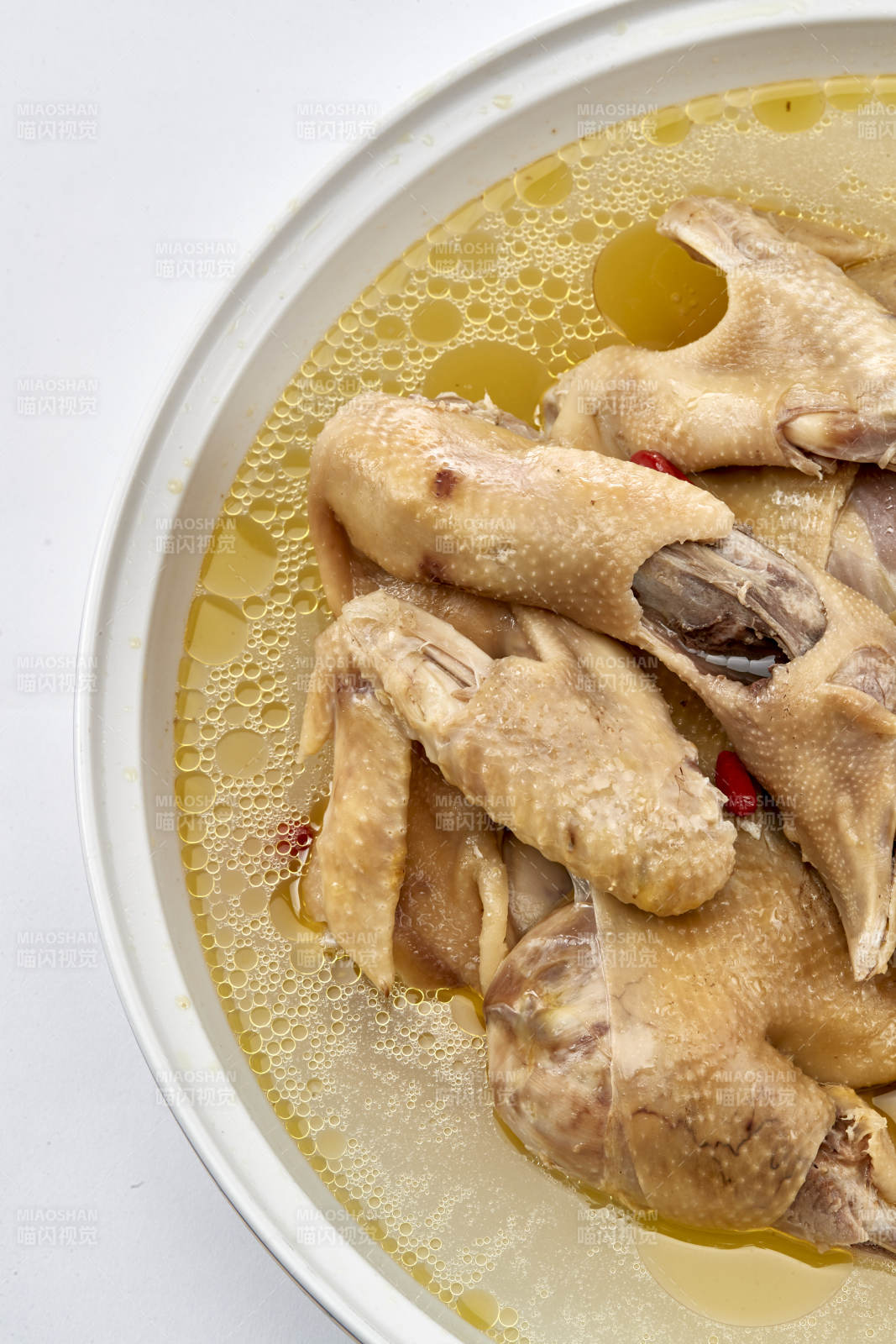 滋补枸杞红枣老鸡汤