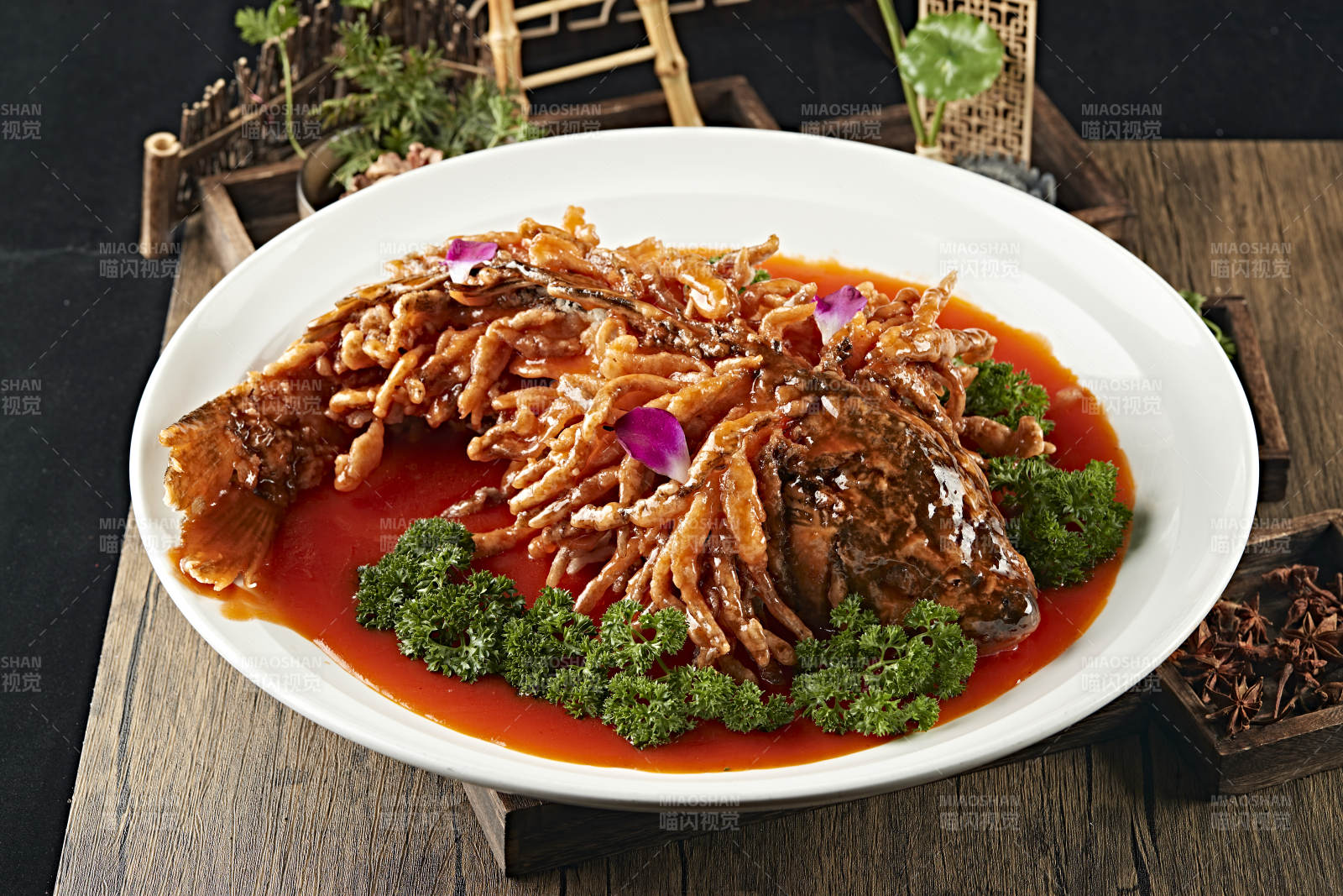 河北名菜金毛狮子鱼