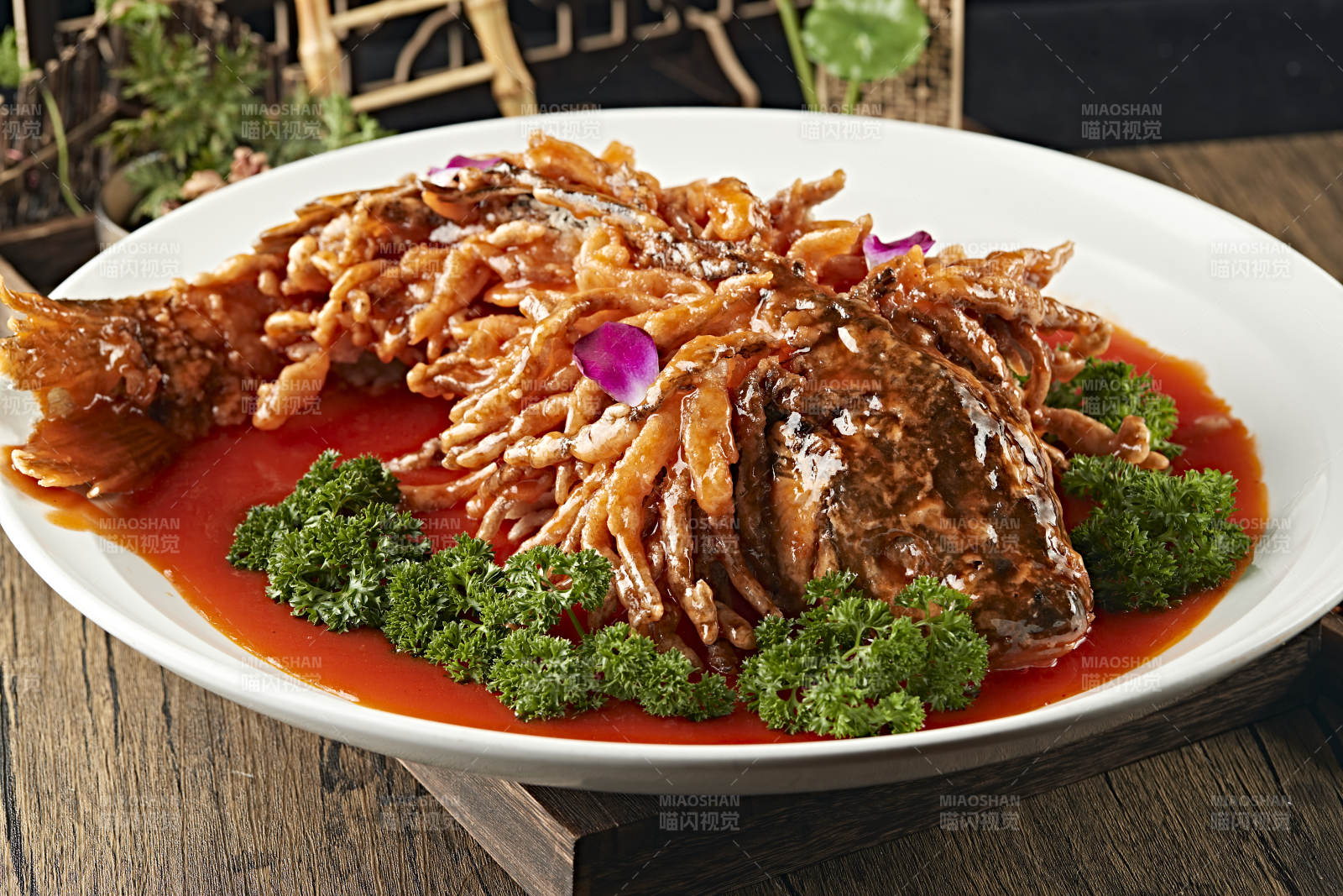 河北名菜金毛狮子鱼