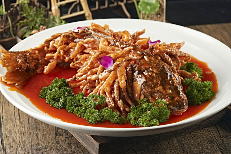 河北名菜金毛狮子鱼