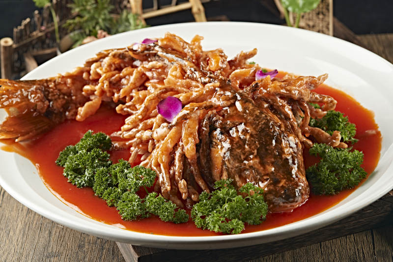 河北名菜金毛狮子鱼