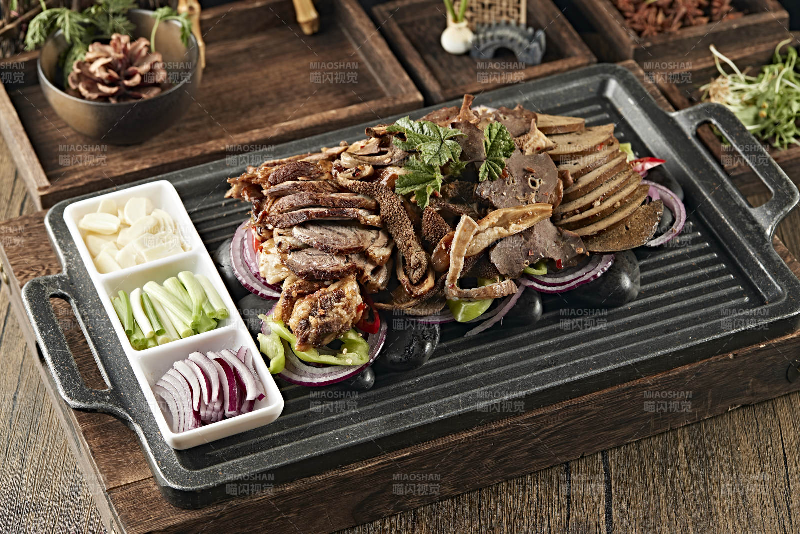 鐵板炙子烤豬雜