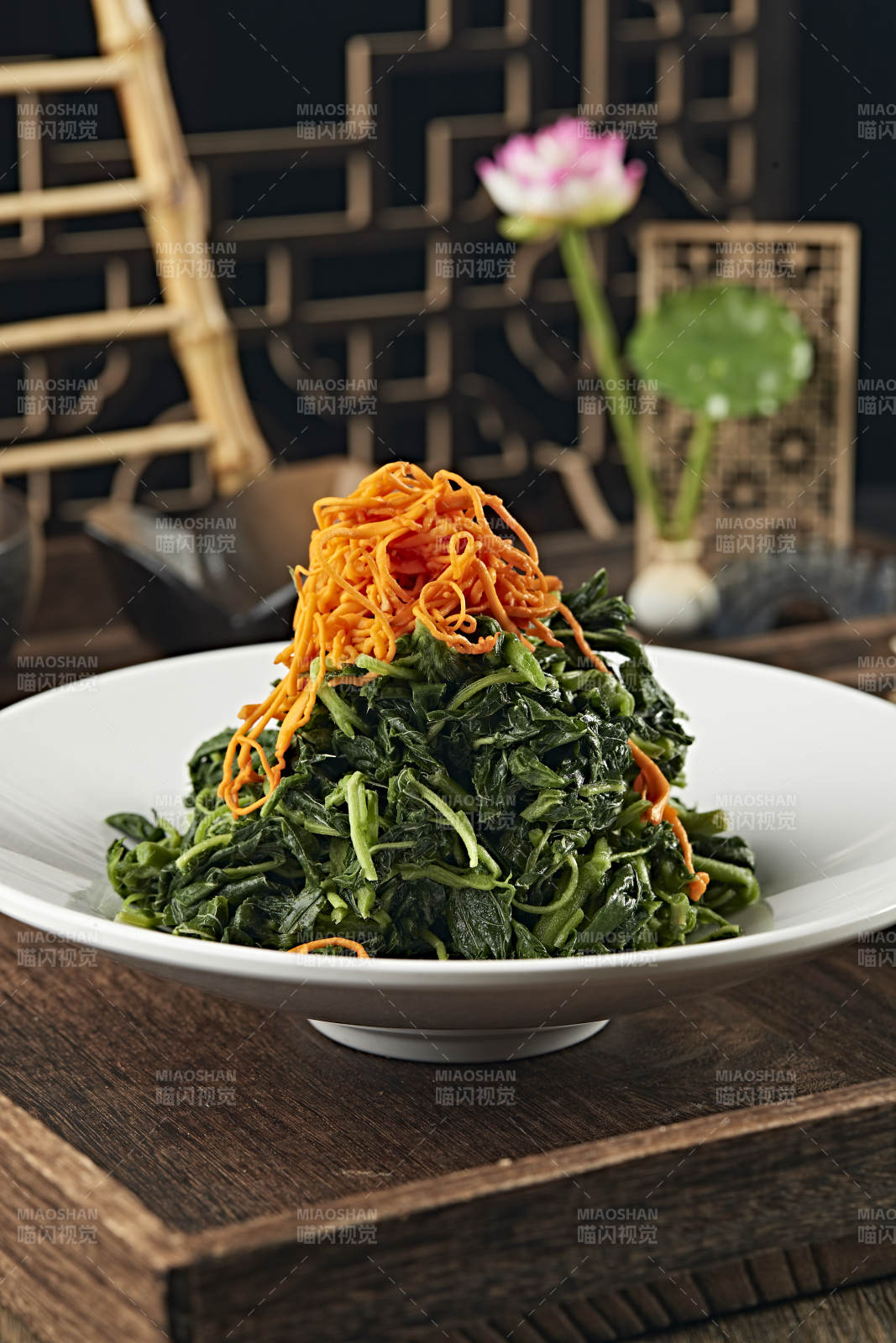 虫草花凉拌鸡毛菜