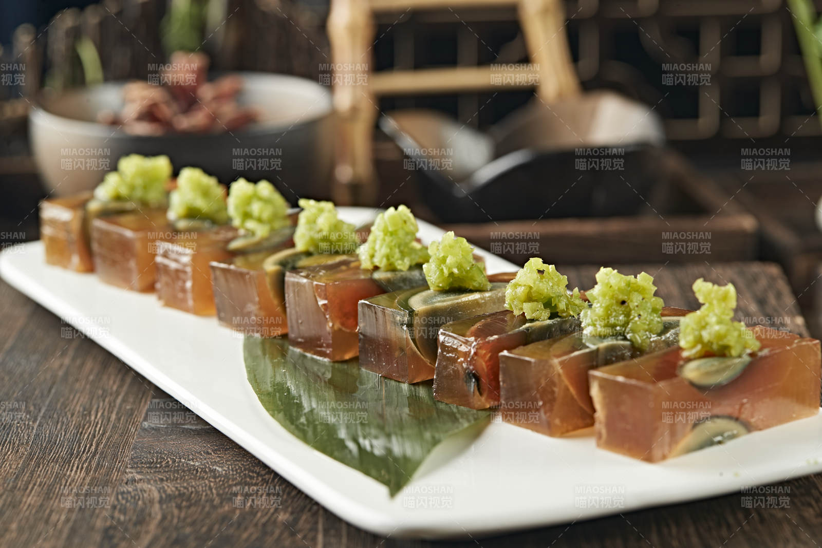 精美凉菜皮蛋猪皮冻