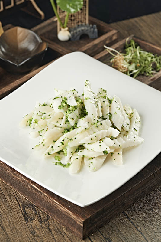 西蓝花碎凉拌马牙山药