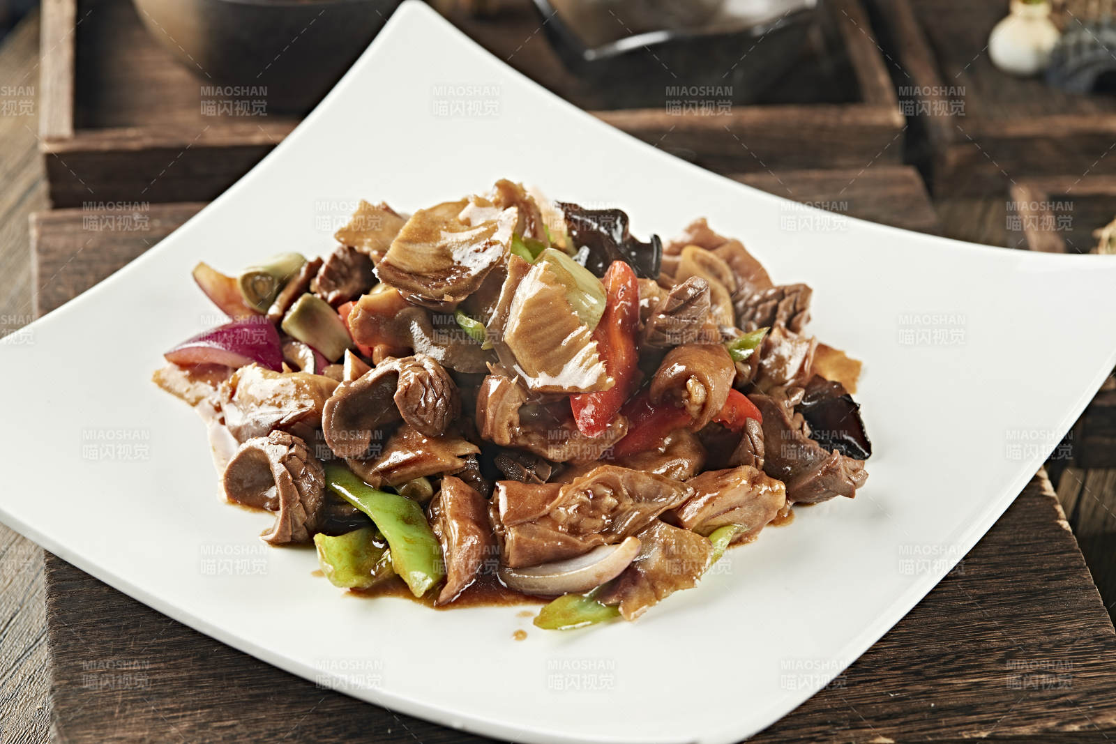 傳統(tǒng)小炒臘八蒜爆三樣