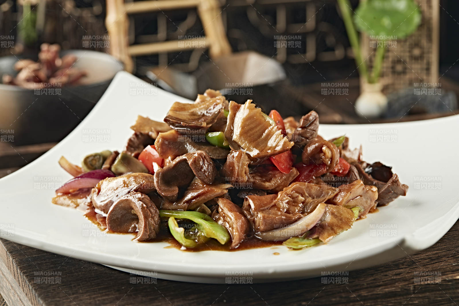 傳統(tǒng)小炒臘八蒜爆三樣