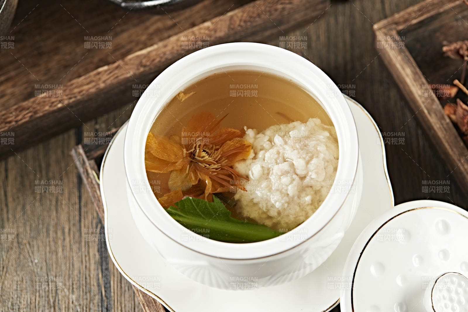 金蓮花燉葵花大斬肉獅子頭