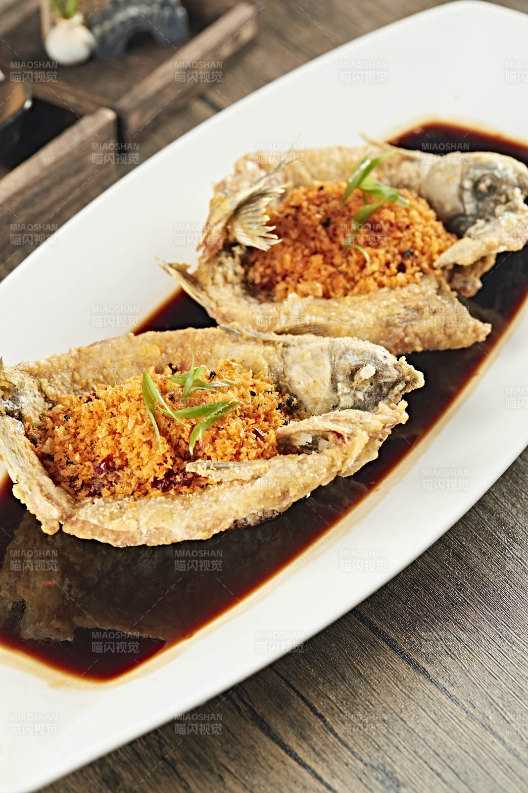 油炸金盞野生高背鯽魚