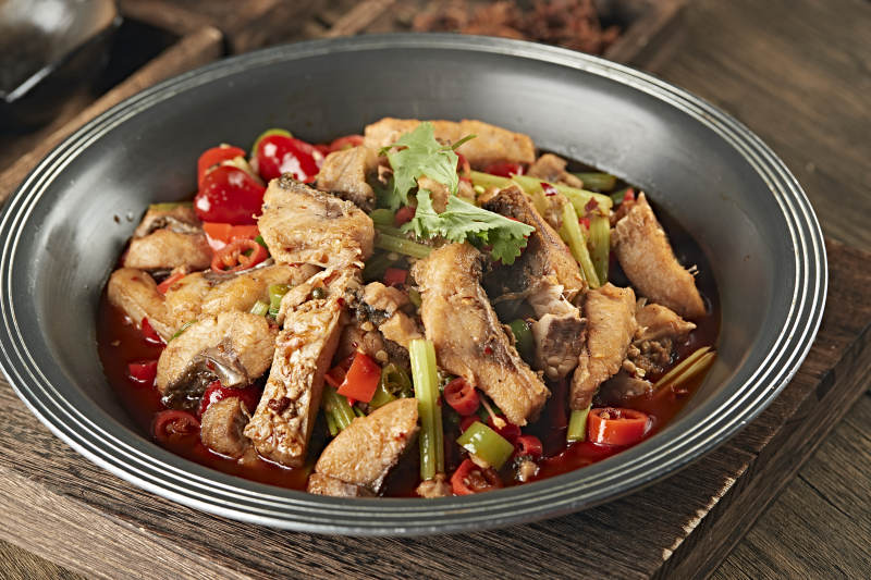 红油泡椒麻辣水煮鱼