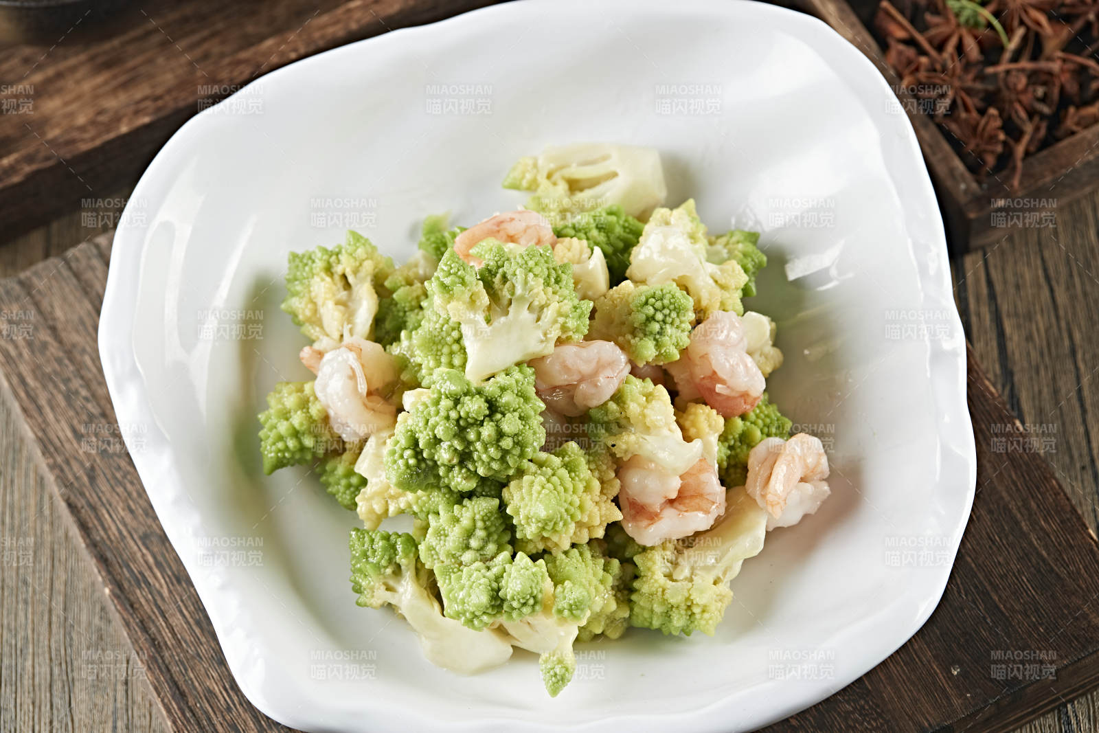 清炒宝塔菜深海大虾仁