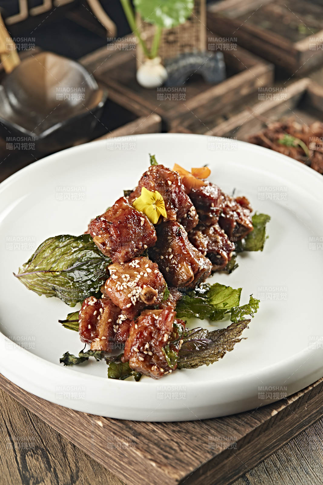 油炸薄荷叶猪小排