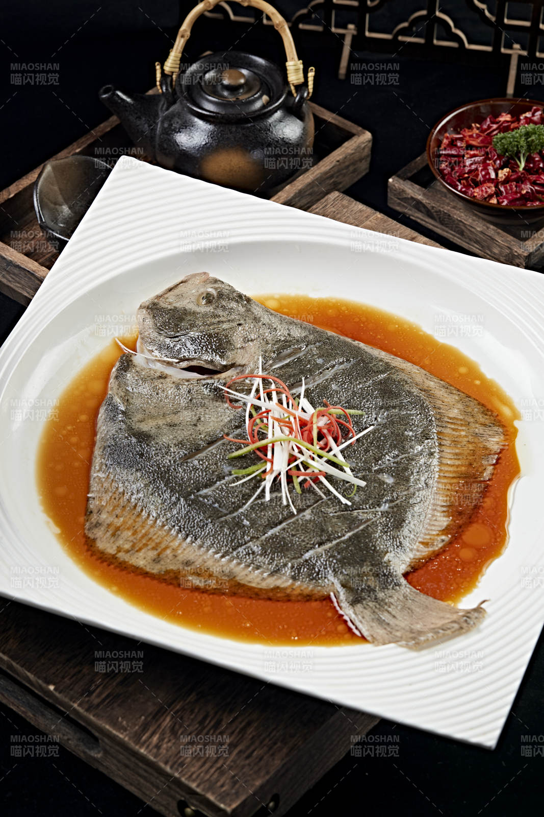 澆汁清蒸多寶魚