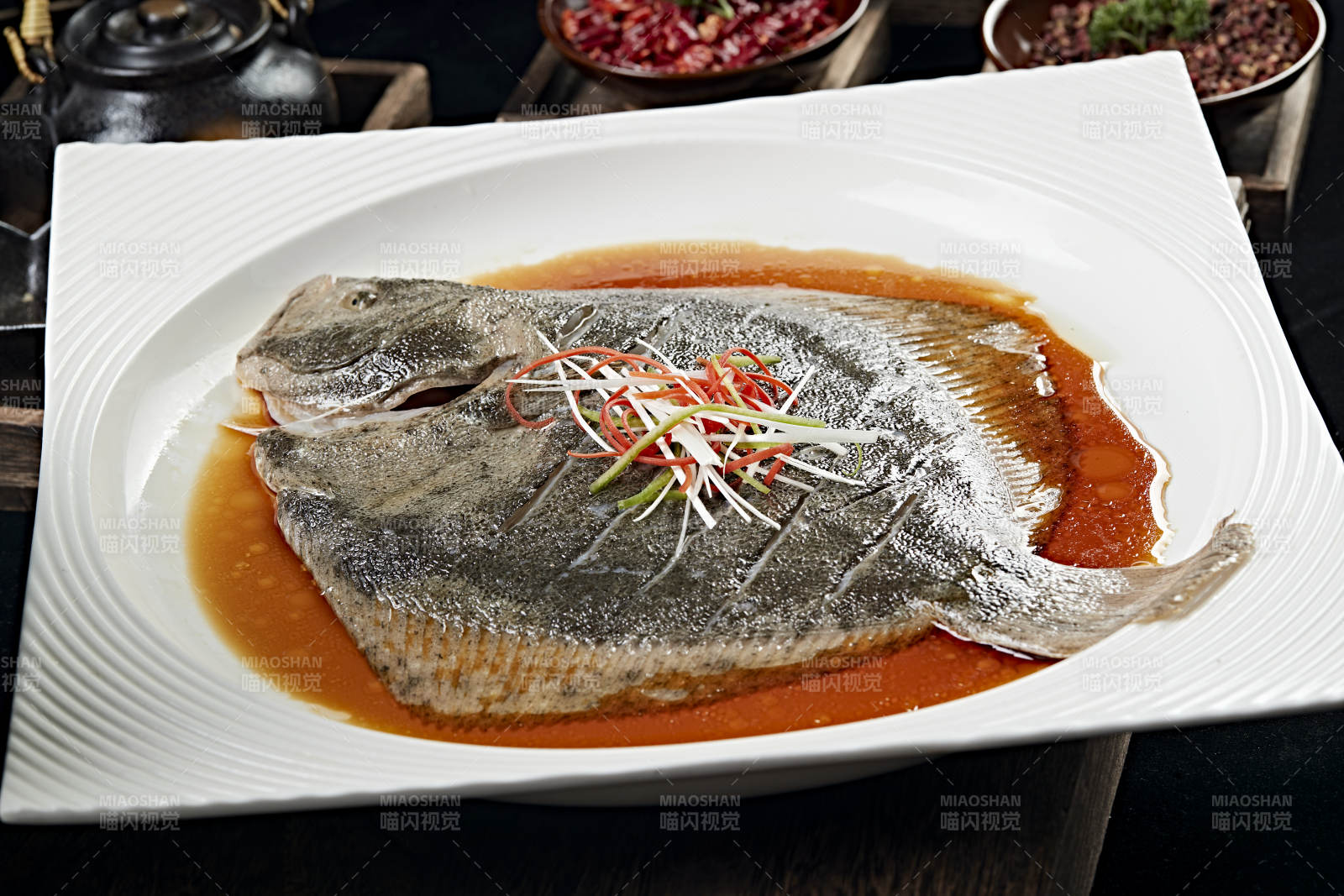 澆汁清蒸多寶魚