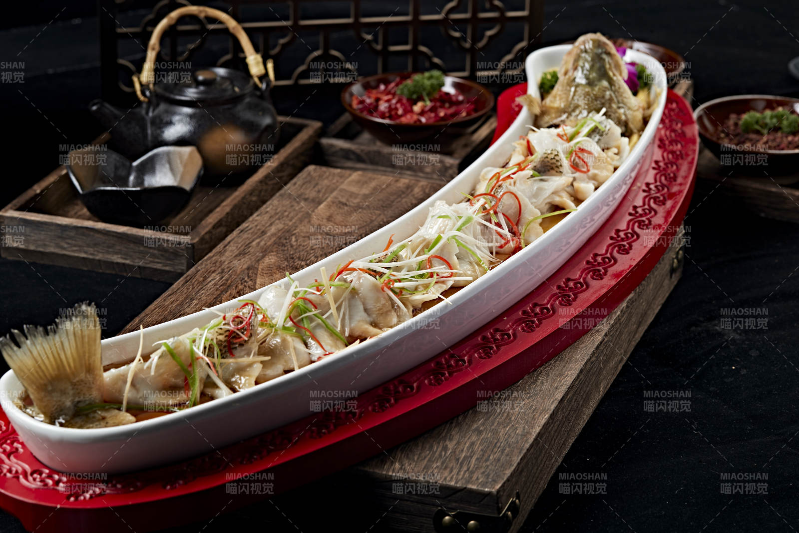 澆汁盤龍蒸鱸魚