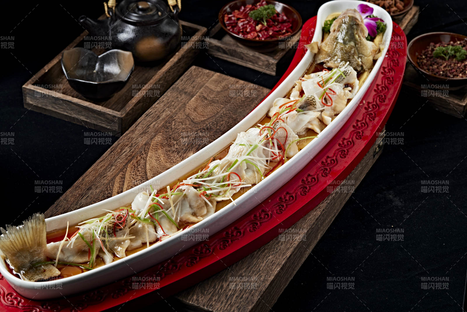 澆汁盤龍蒸鱸魚