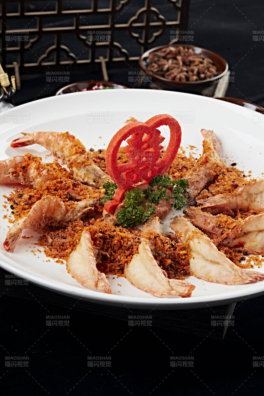 婚宴菜品避风塘油炸开背虾