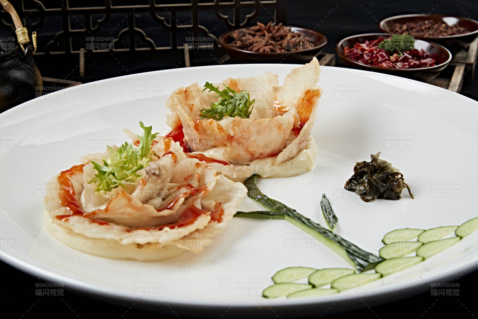 牡丹花造型的茄汁炸熘魚片