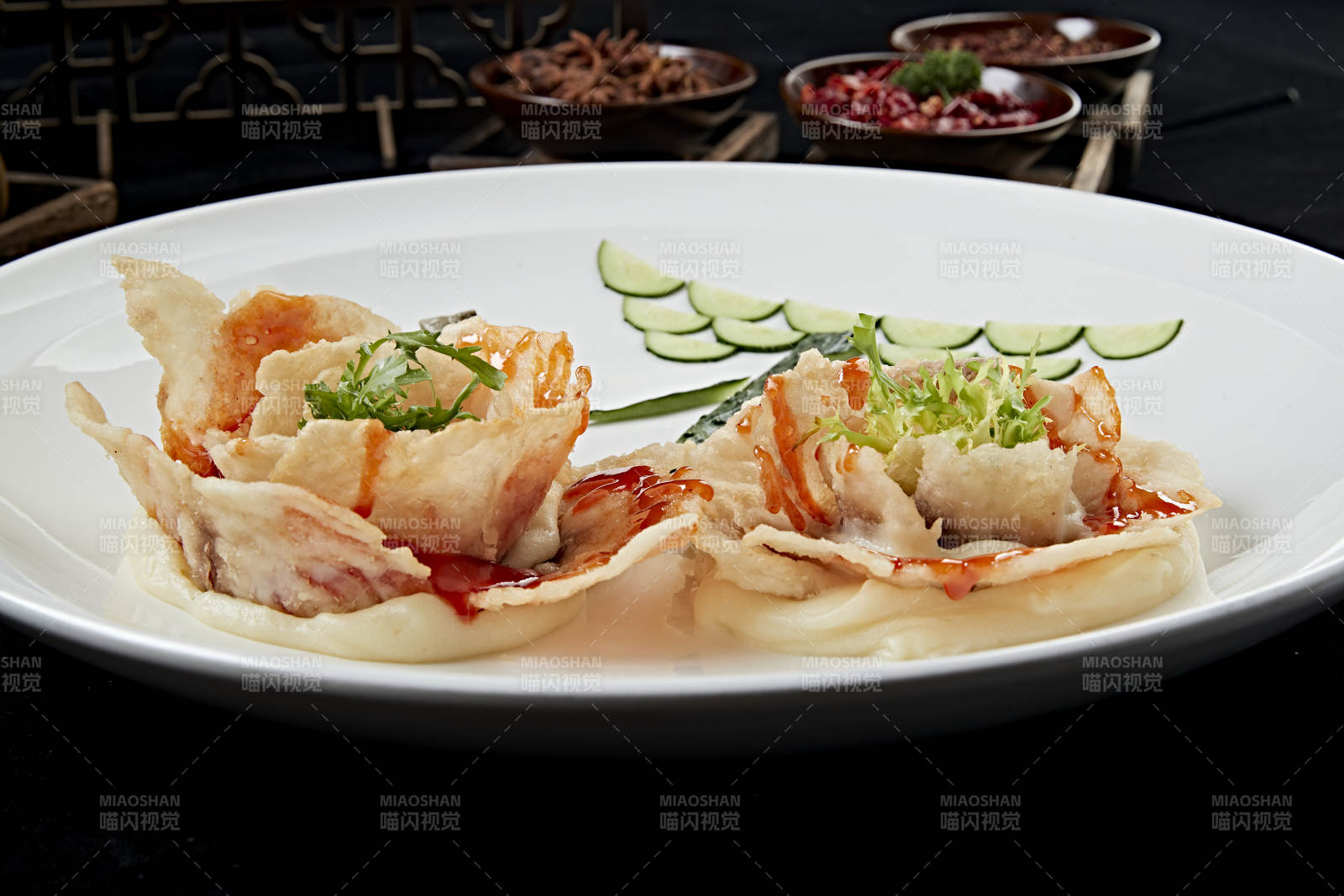 牡丹花造型的茄汁炸熘魚(yú)片