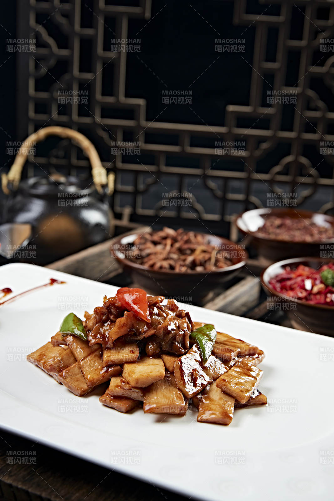 酱爆螺片杏鲍菇片