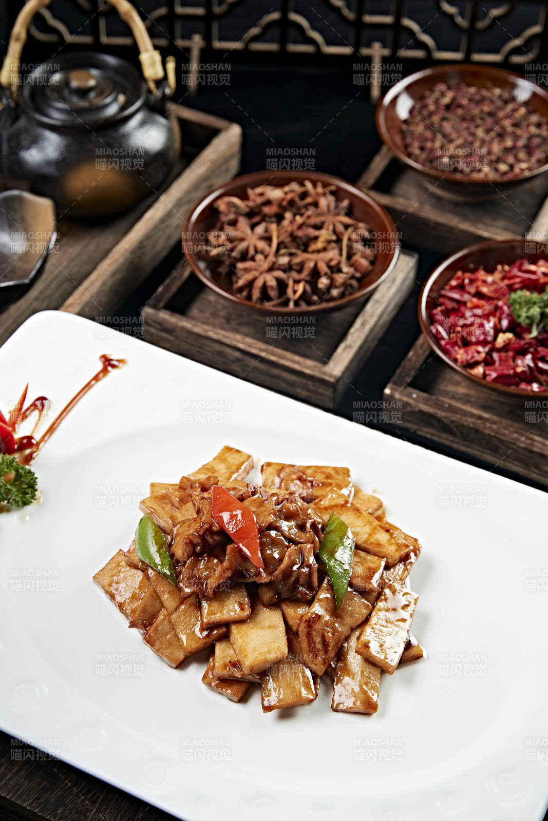 酱爆螺片杏鲍菇片