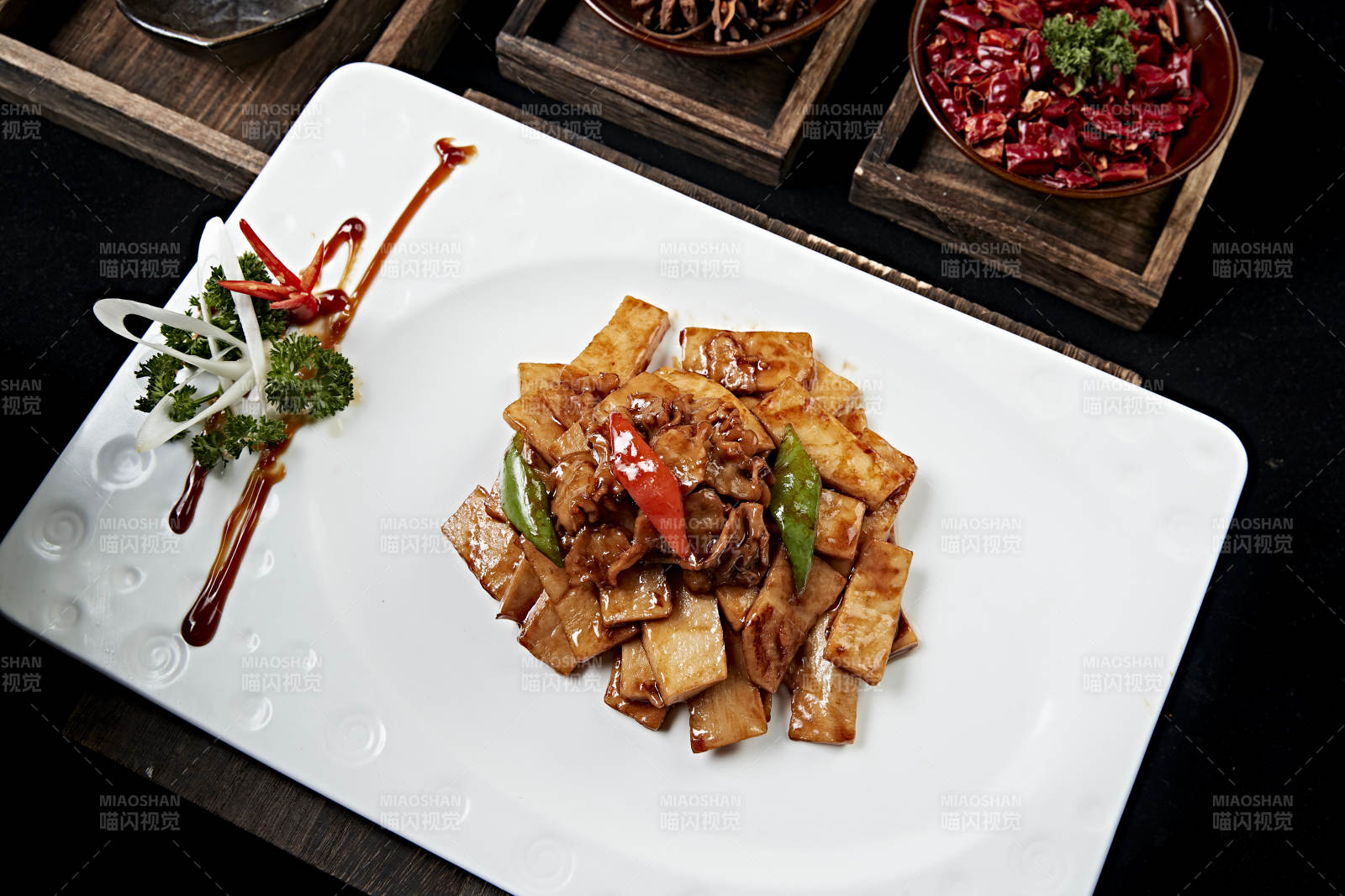 酱爆螺片杏鲍菇片